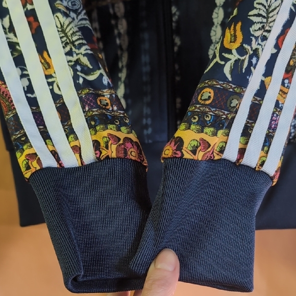 Adidas Floral Track Jacket Small - Picture 5 of 13